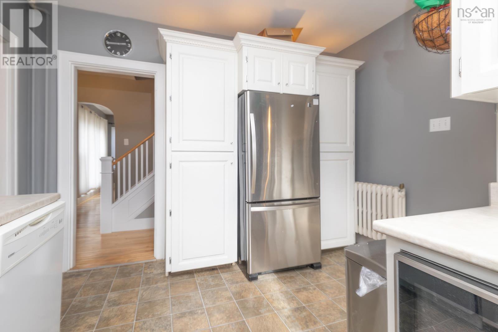 26 Elm Street, Yarmouth, Nova Scotia  B5A 2P9 - Photo 10 - 202405306