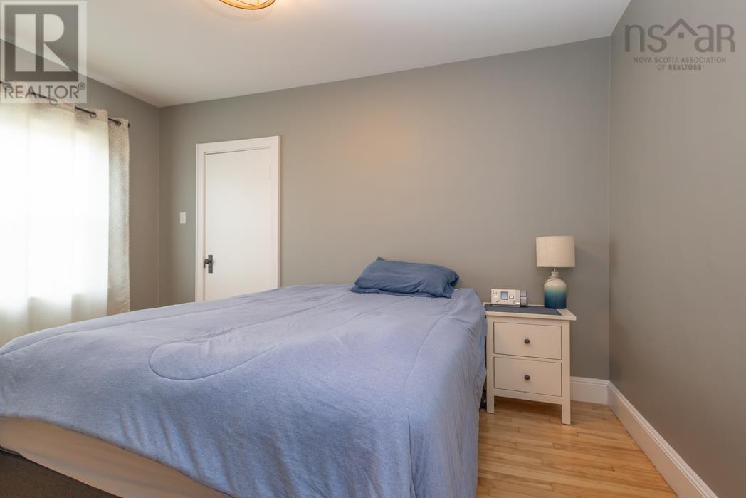26 Elm Street, Yarmouth, Nova Scotia  B5A 2P9 - Photo 11 - 202405306