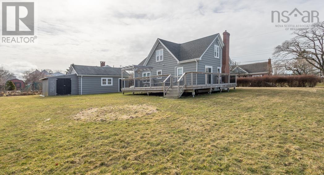 26 Elm Street, Yarmouth, Nova Scotia  B5A 2P9 - Photo 26 - 202405306