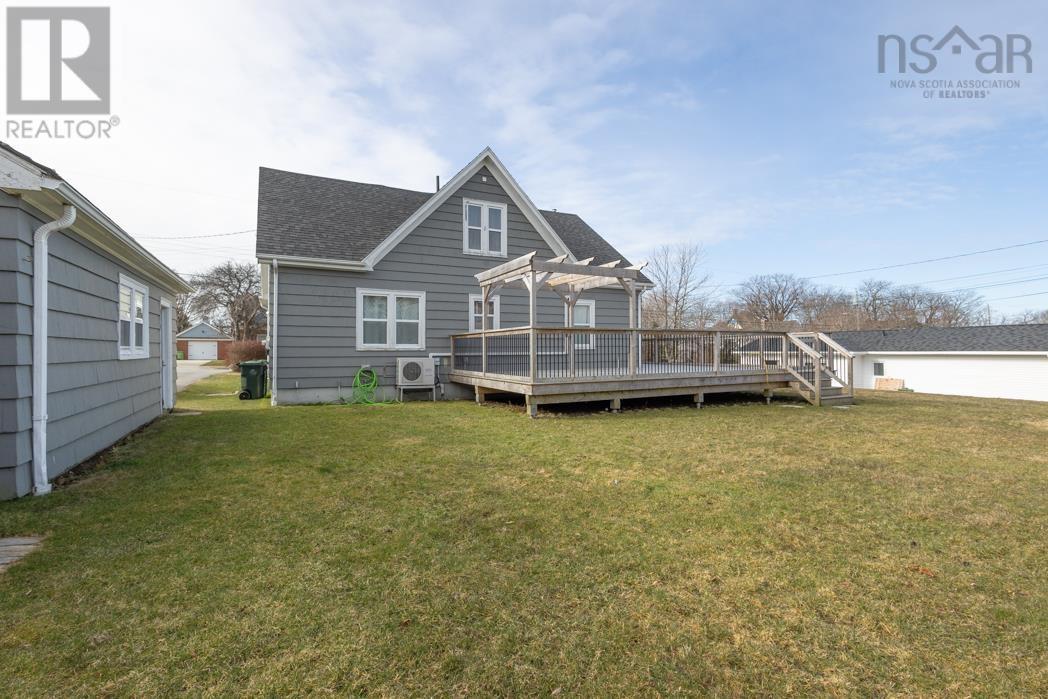 26 Elm Street, Yarmouth, Nova Scotia  B5A 2P9 - Photo 27 - 202405306