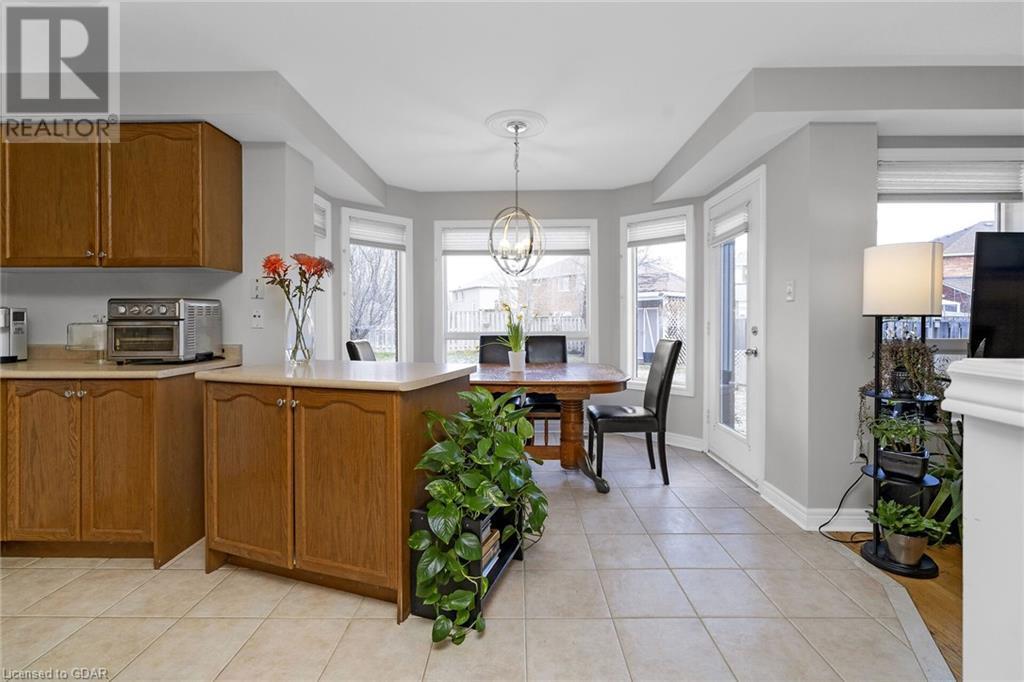 347 W Ellwood Drive W, Bolton, Ontario  L7E 2G6 - Photo 9 - 40560844