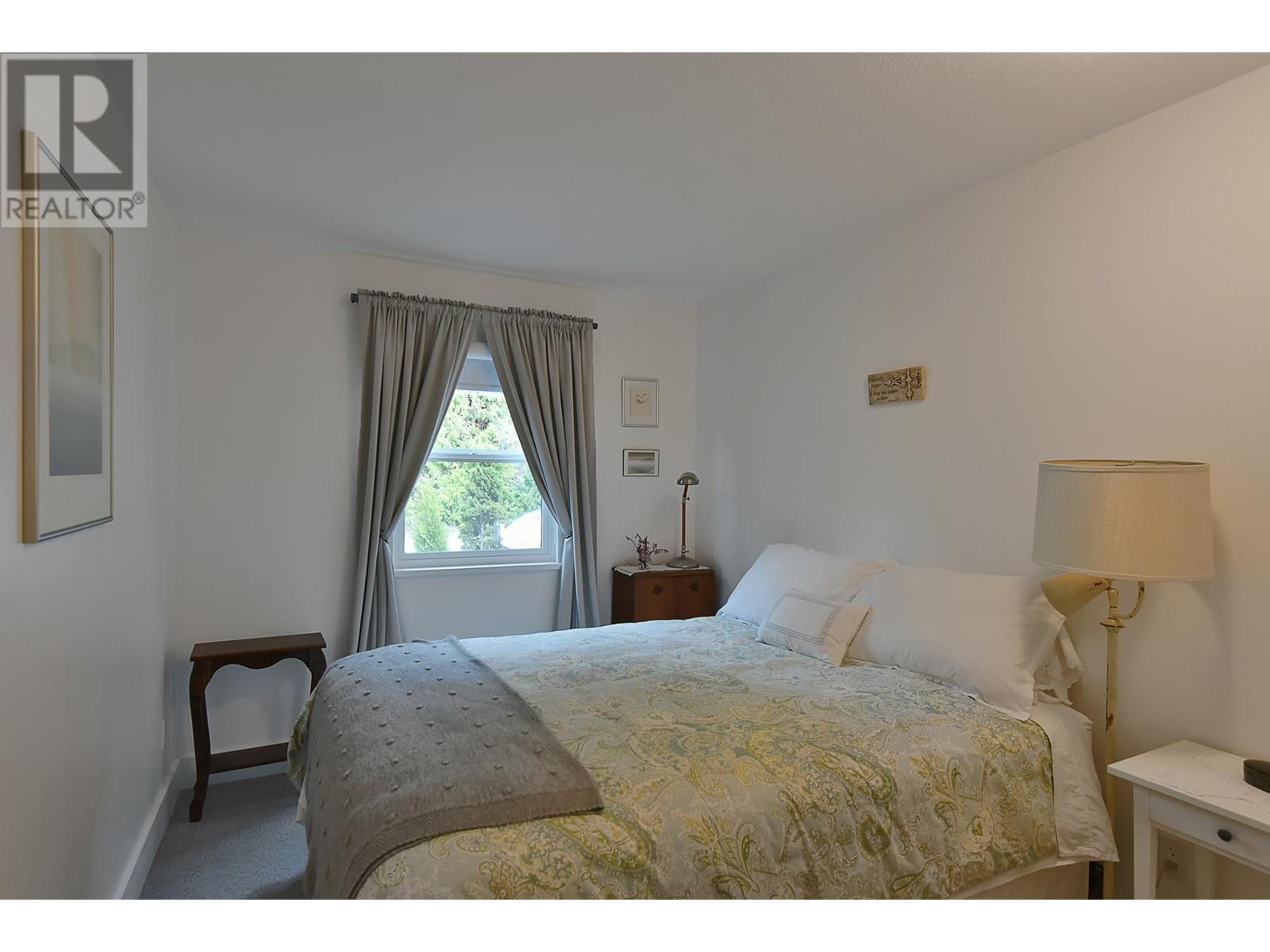 4883 Bluegrouse Drive, Sechelt, British Columbia  V7Z 0G4 - Photo 17 - R2862406