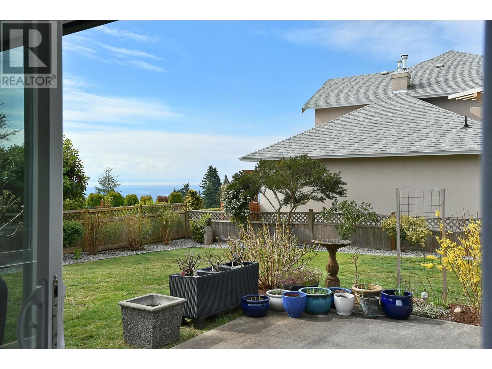 4883 Bluegrouse Drive, Sechelt, British Columbia  V7Z 0G4 - Photo 20 - R2862406
