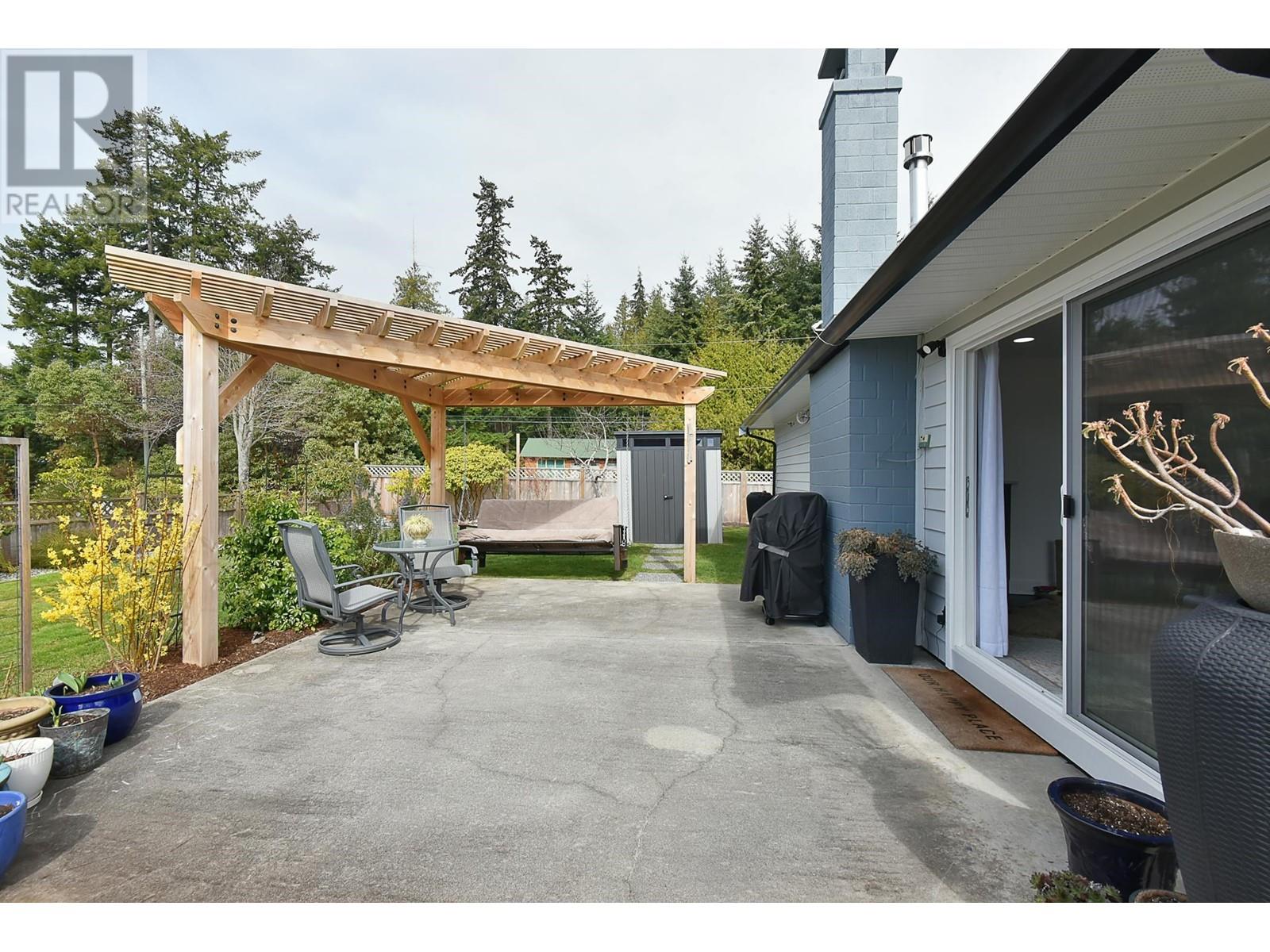 4883 Bluegrouse Drive, Sechelt, British Columbia  V7Z 0G4 - Photo 21 - R2862406