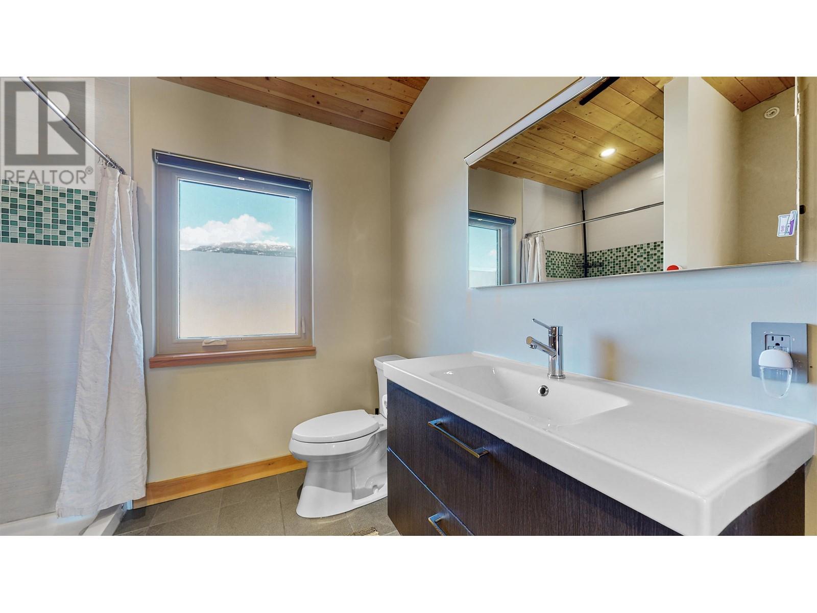 1380 Collins Road, Pemberton, British Columbia  V0N 2L0 - Photo 16 - R2862433