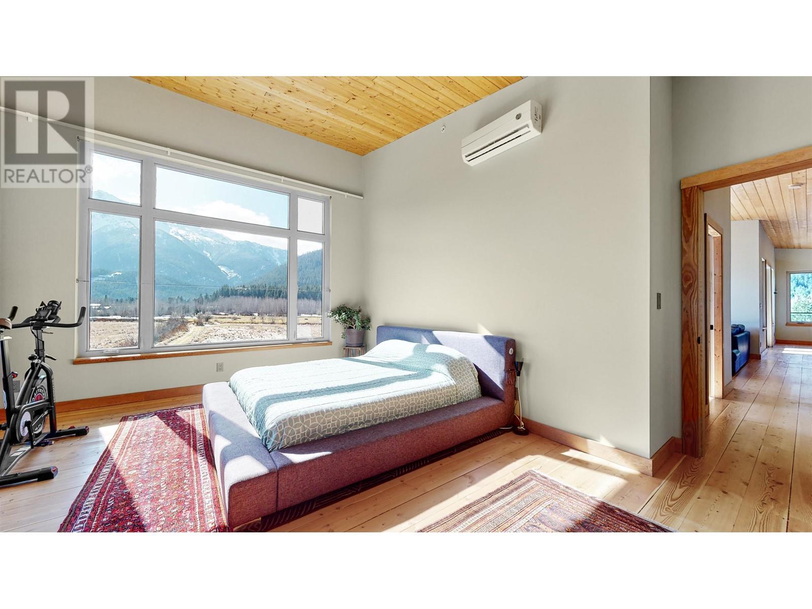 1380 Collins Road, Pemberton, British Columbia  V0N 2L0 - Photo 18 - R2862433