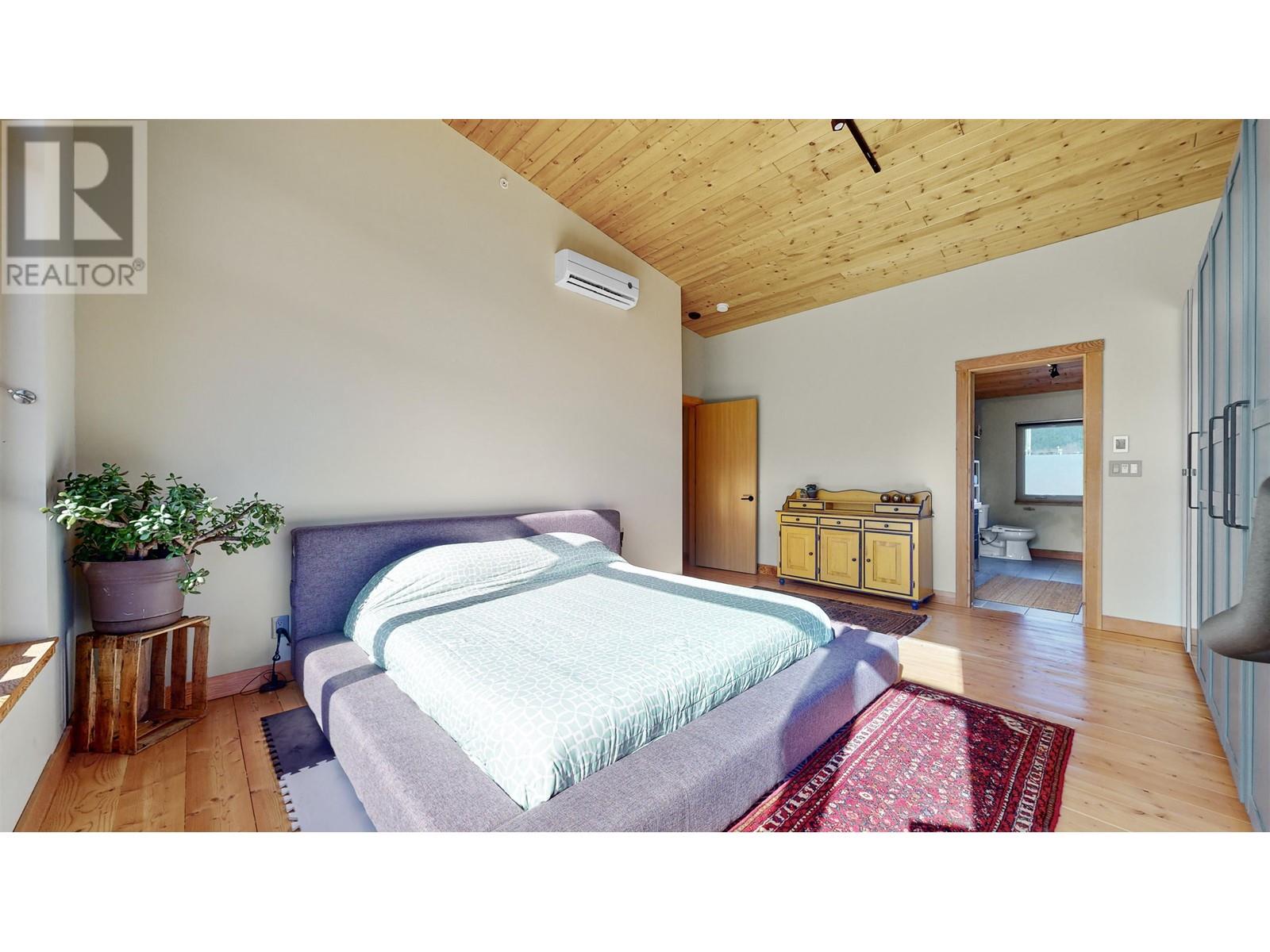 1380 Collins Road, Pemberton, British Columbia  V0N 2L0 - Photo 19 - R2862433