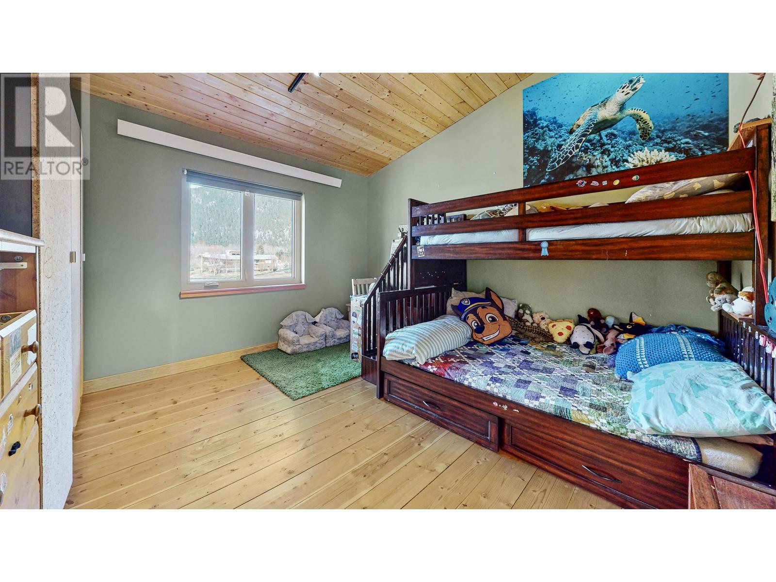 1380 Collins Road, Pemberton, British Columbia  V0N 2L0 - Photo 22 - R2862433