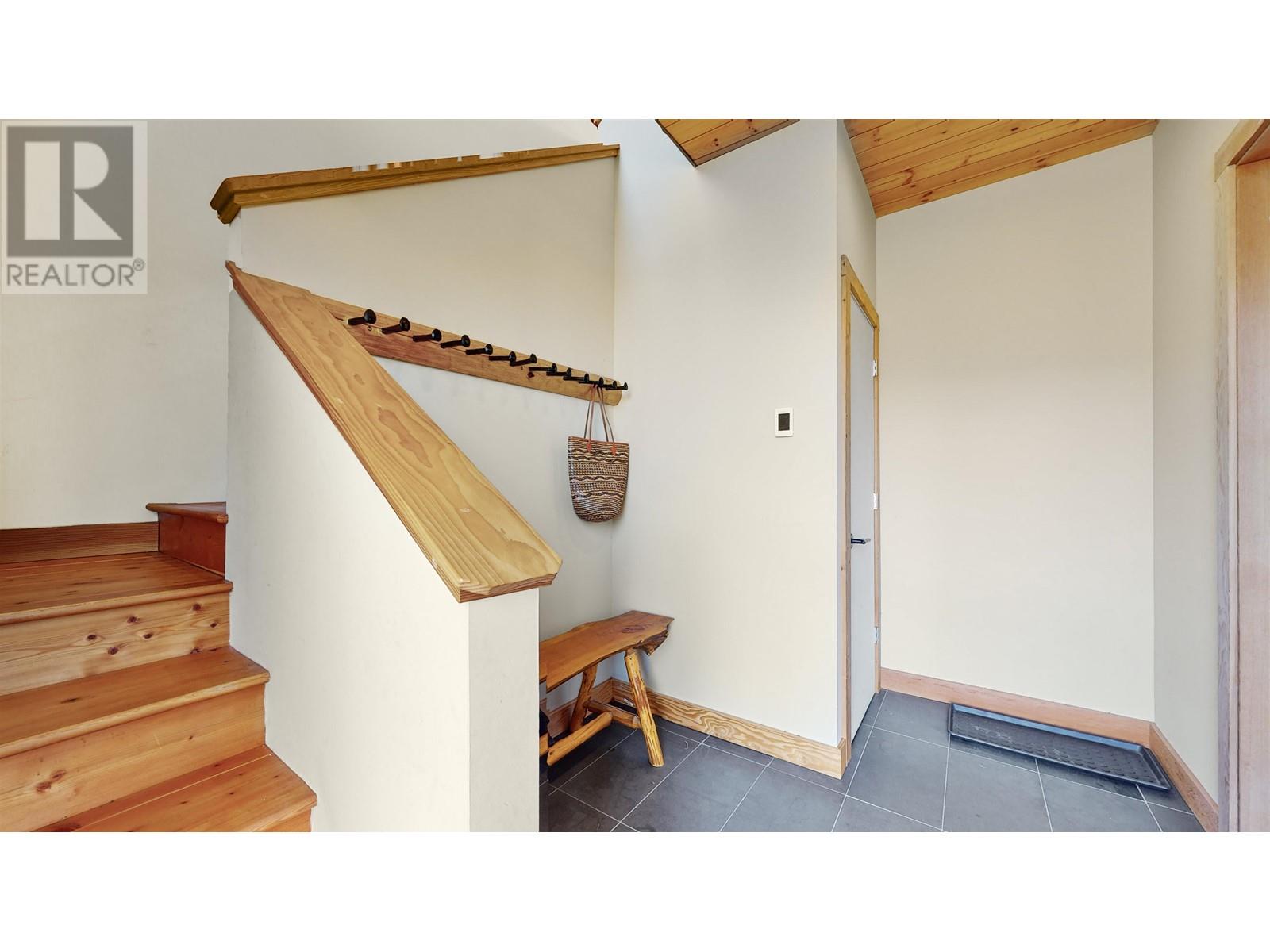 1380 Collins Road, Pemberton, British Columbia  V0N 2L0 - Photo 29 - R2862433