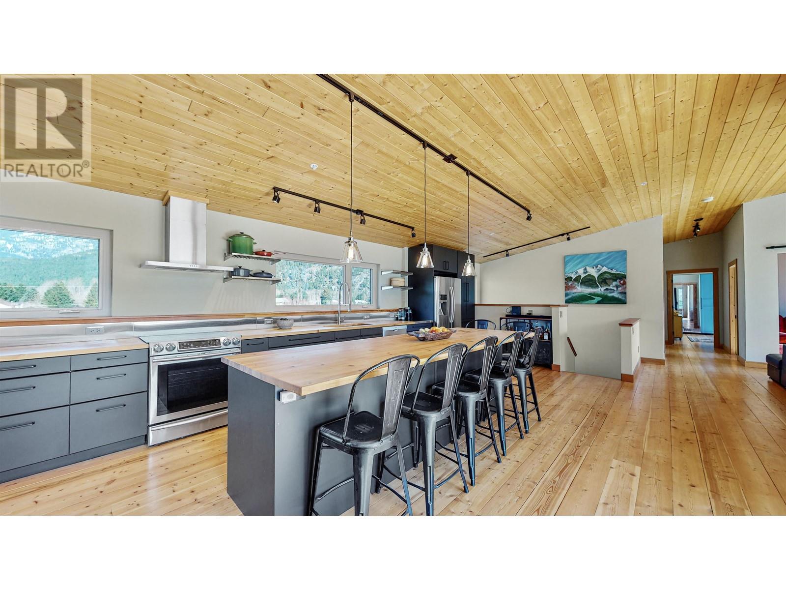 1380 Collins Road, Pemberton, British Columbia  V0N 2L0 - Photo 8 - R2862433