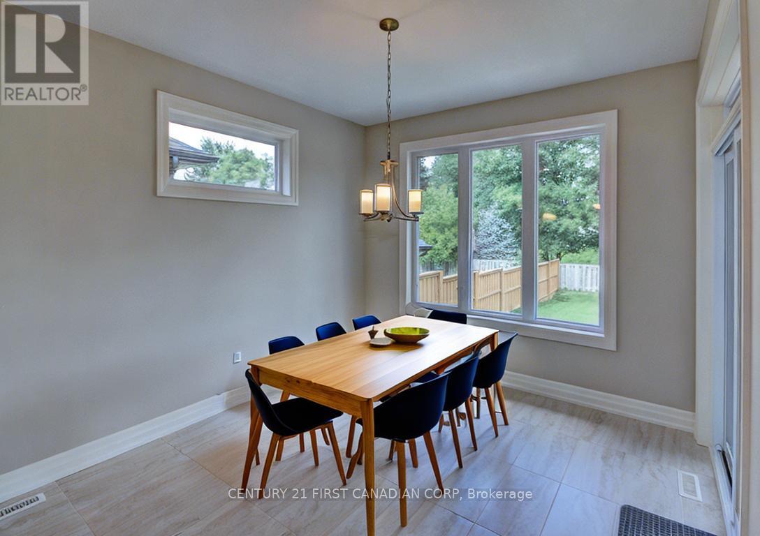 2003 Lockwood Cres, Strathroy-Caradoc, Ontario  N0L 1W0 - Photo 14 - X8169236