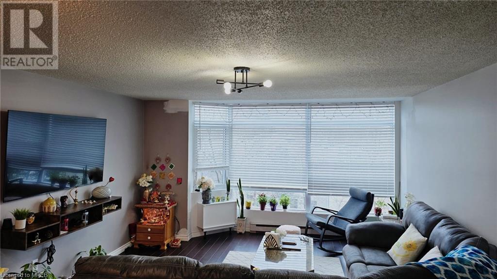 45 Pond Mills Road Unit# 302, London, Ontario  N5Z 4W5 - Photo 5 - 40554526