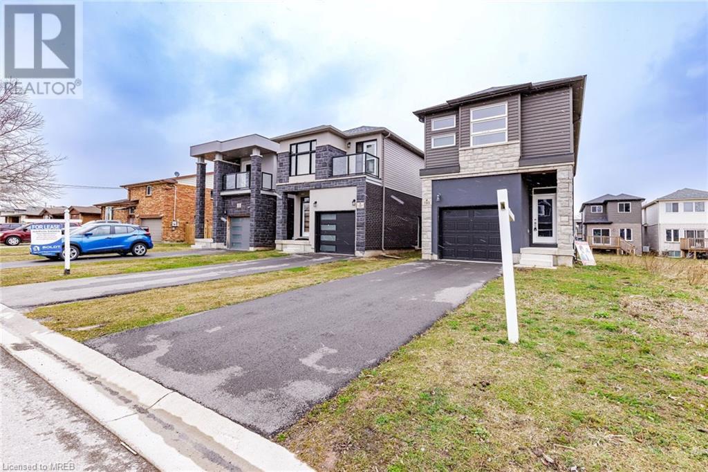 193 Iva Street, Welland, Ontario  L3B 0H8 - Photo 2 - 40554731