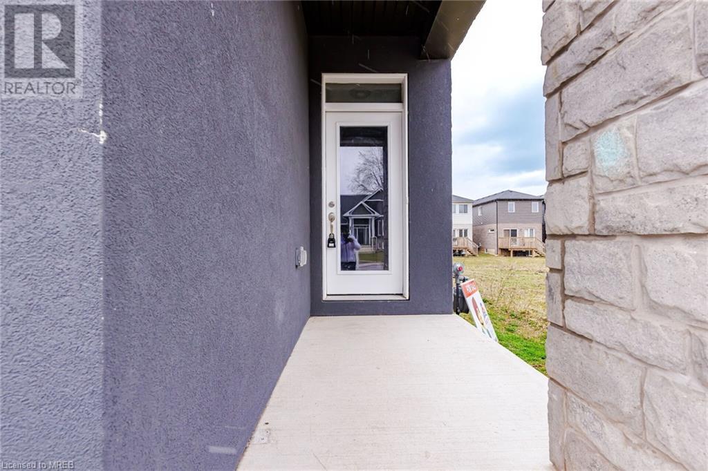 193 Iva Street, Welland, Ontario  L3B 0H8 - Photo 4 - 40554731