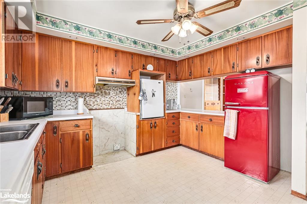 64 Burton Street, Meaford, Ontario  N4L 1C9 - Photo 15 - 40560819