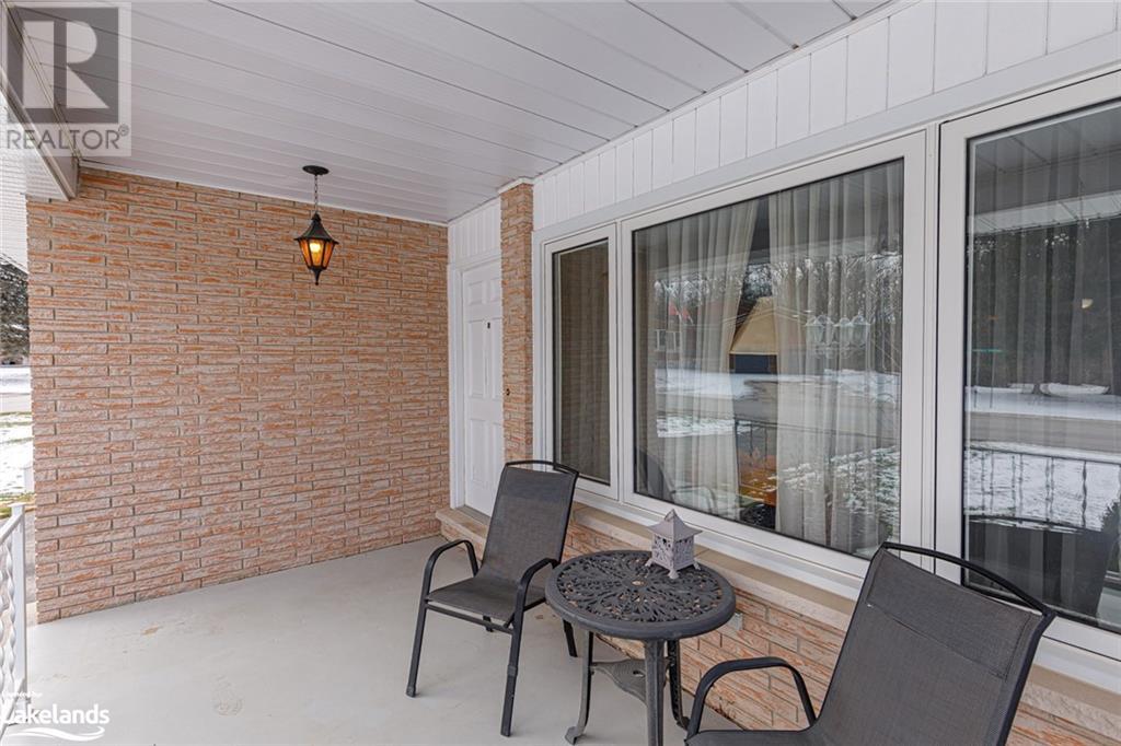64 Burton Street, Meaford, Ontario  N4L 1C9 - Photo 3 - 40560819