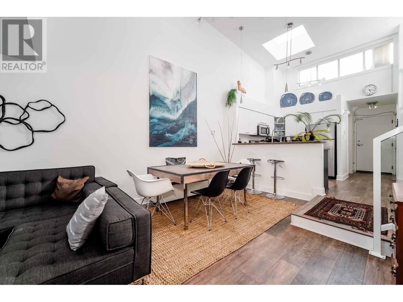406 1718 Venables Street, Vancouver, British Columbia  V5L 2H4 - Photo 1 - R2862471