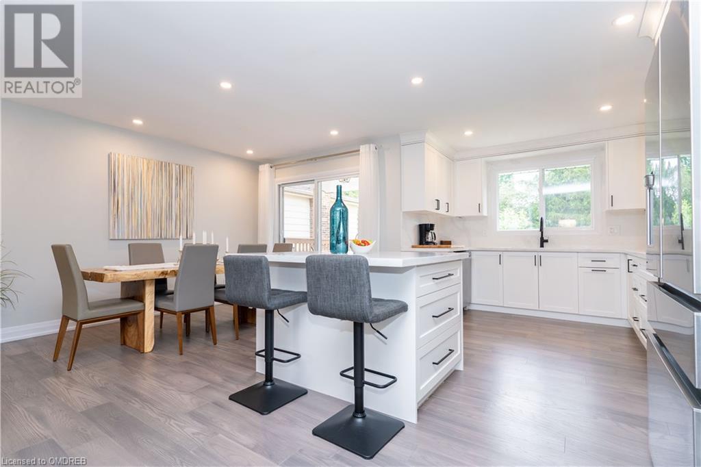 5021 Brady Avenue, Burlington, Ontario  L7L 3X5 - Photo 7 - 40556610