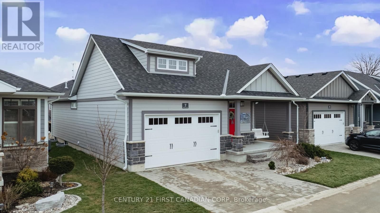 #34 -7 Sunrise Lane, Lambton Shores, Ontario  N0M 1T0 - Photo 2 - X8169816
