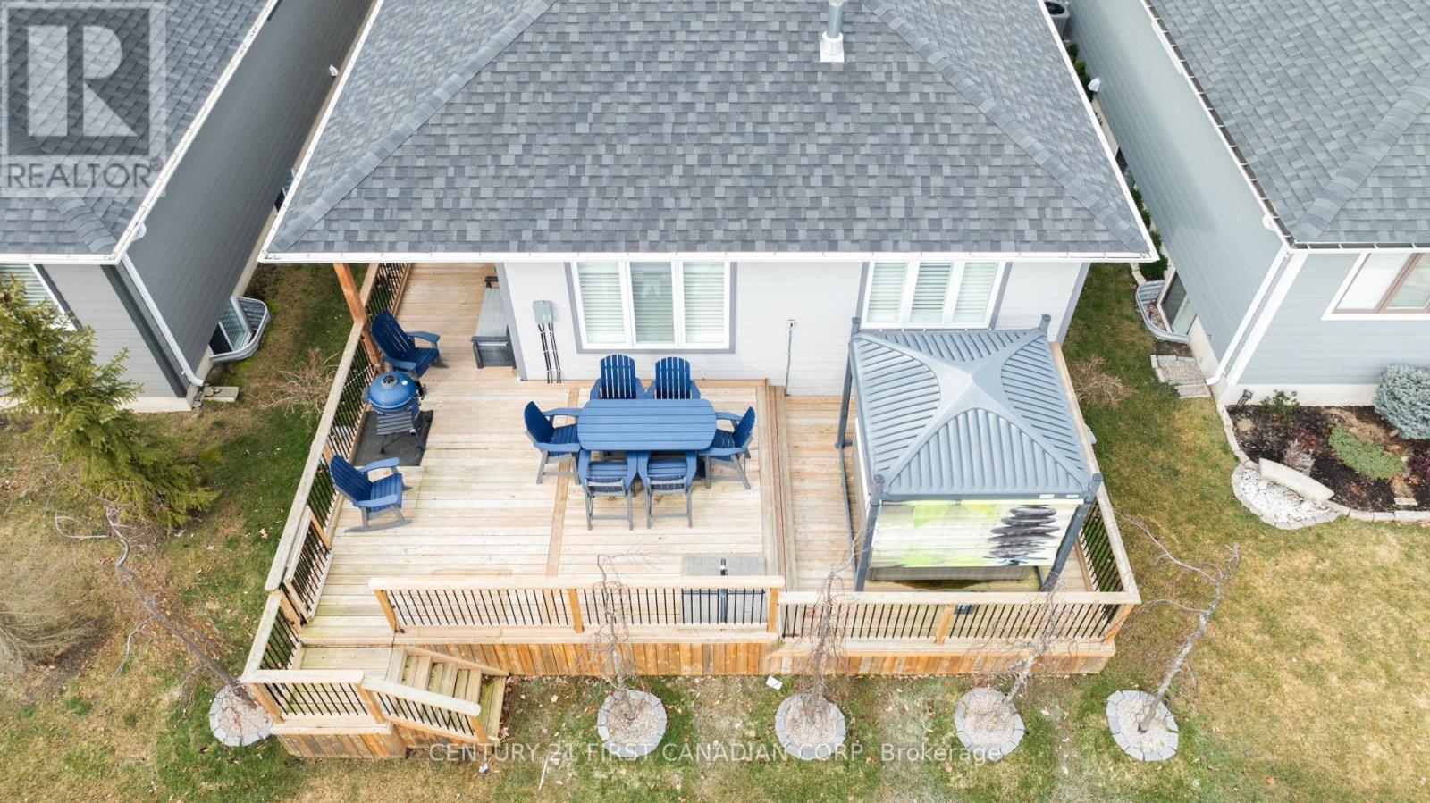 #34 -7 Sunrise Lane, Lambton Shores, Ontario  N0M 1T0 - Photo 3 - X8169816