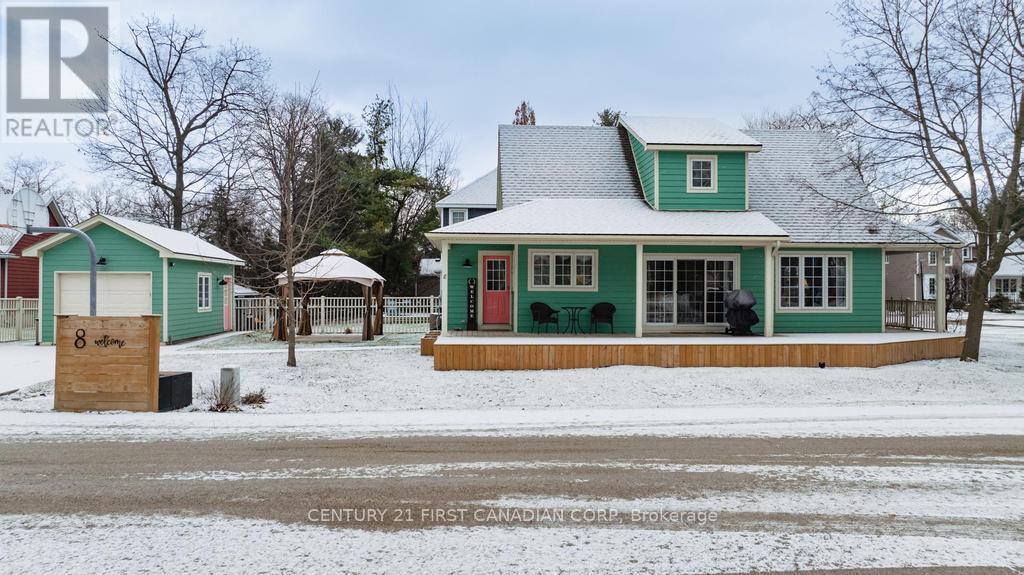8 Harbour Crt, Lambton Shores, Ontario  N0M 1G0 - Photo 3 - X8170132
