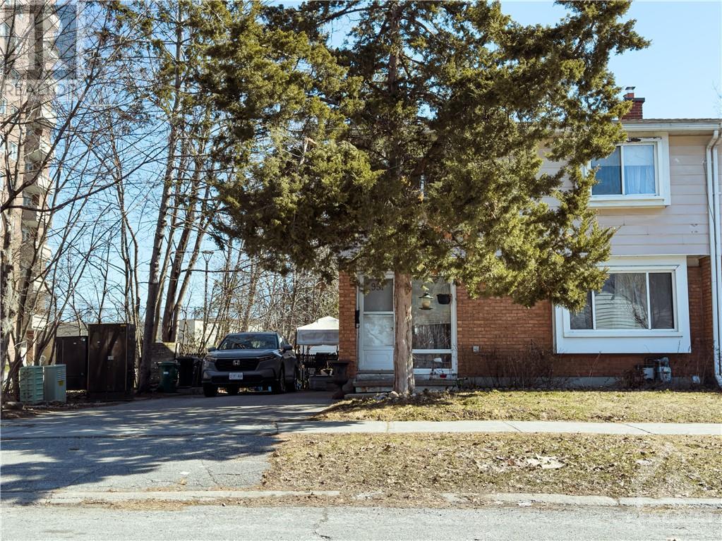 951 ELMSMERE ROAD, ottawa, Ontario