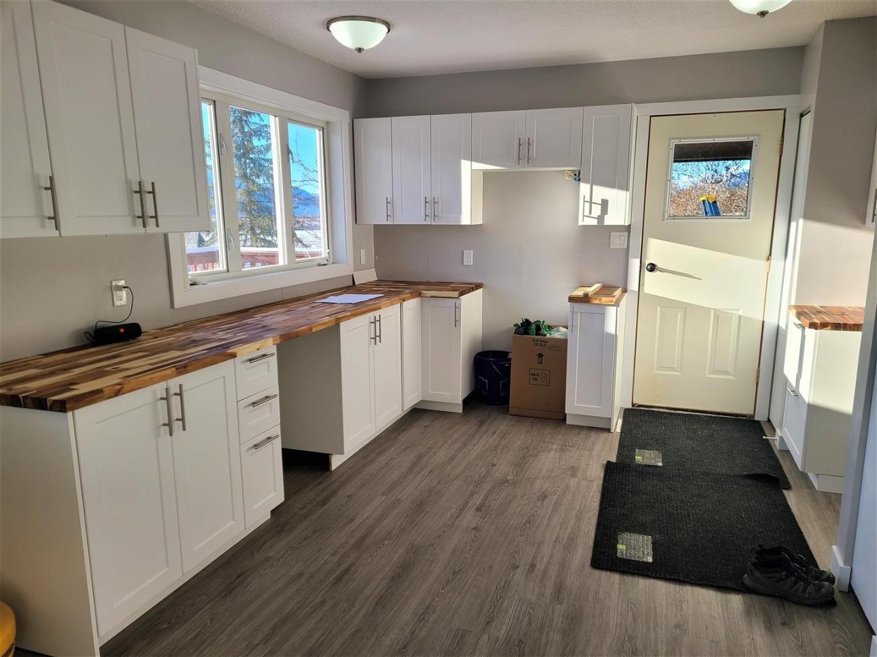 2755 Highway 95, Brisco, British Columbia  V0A 1B0 - Photo 11 - 2475672