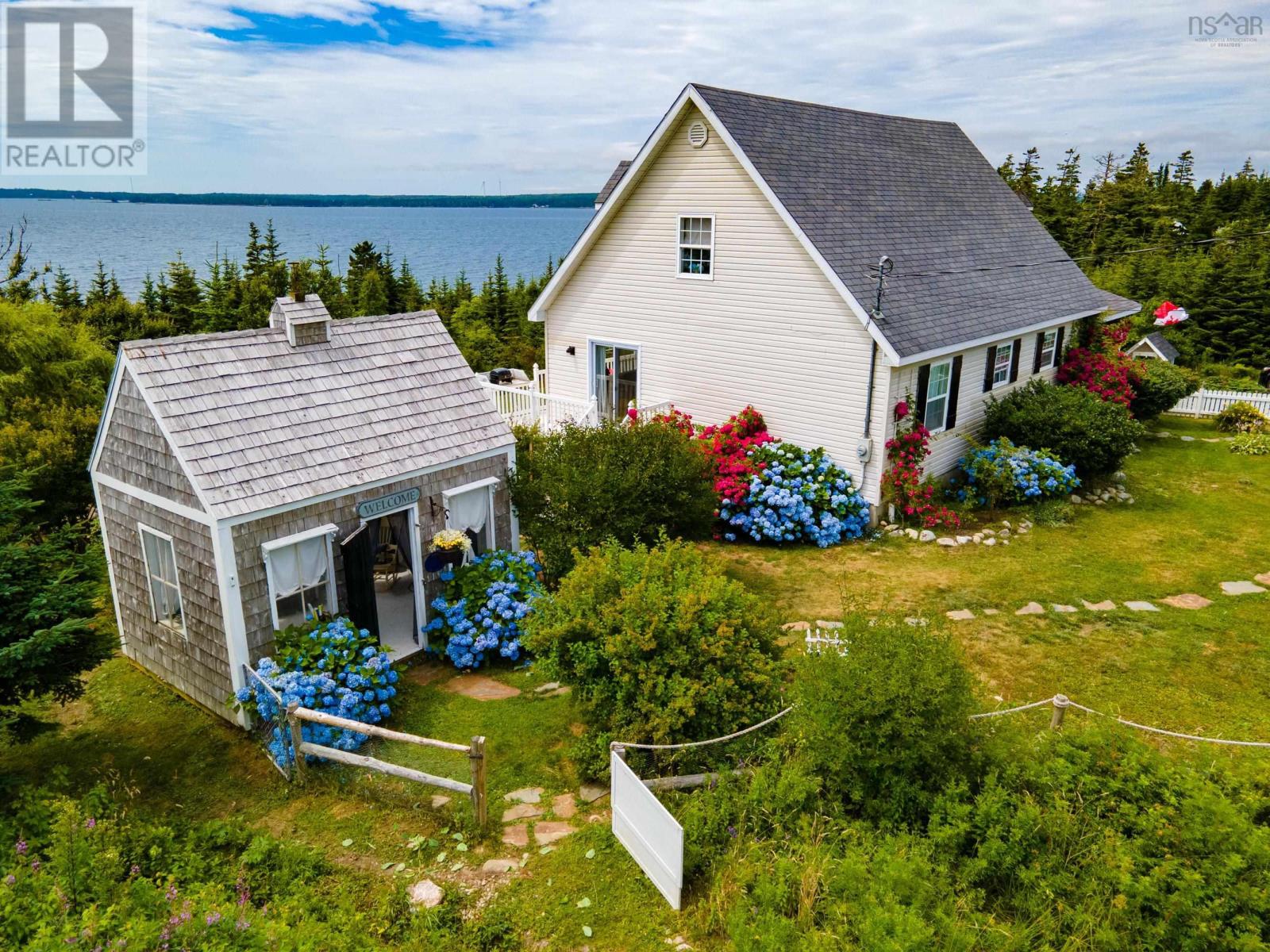 570 Highway 330, North East Point, Nova Scotia  B0W 2P0 - Photo 2 - 202405370