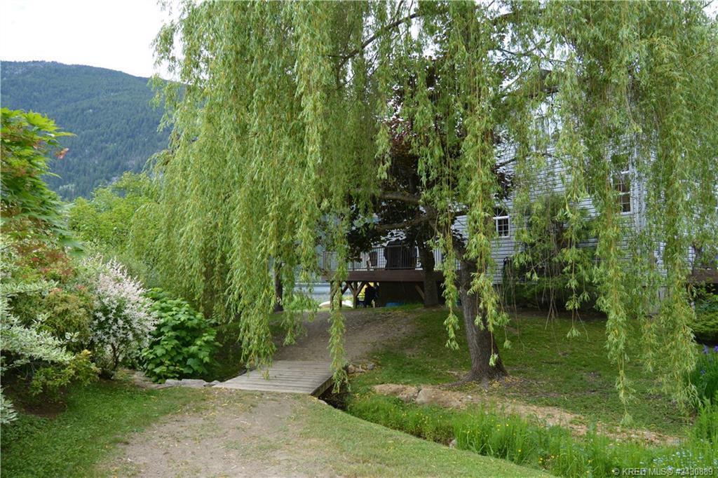 2273 Bealby Road, Nelson, British Columbia  V1L 6W2 - Photo 37 - 2475667