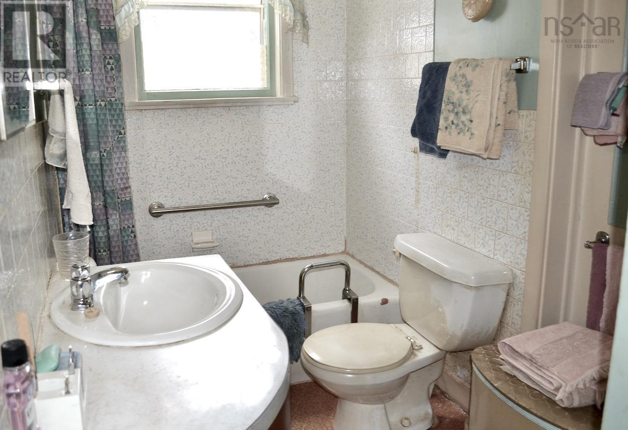 898 Windermere Road, South Berwick, Nova Scotia  B0P 1E0 - Photo 8 - 202405372