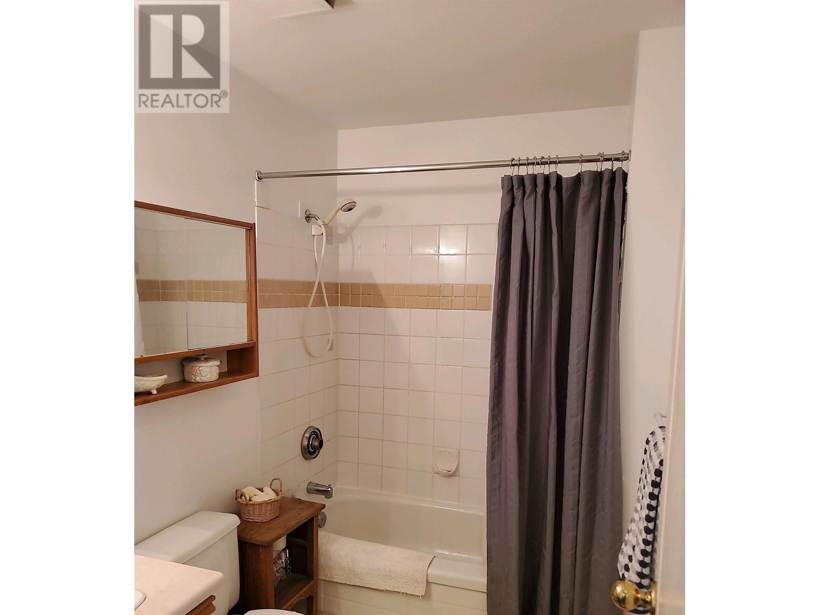 422 22661 Lougheed Highway, Maple Ridge, British Columbia  V2X 2V4 - Photo 8 - R2862550