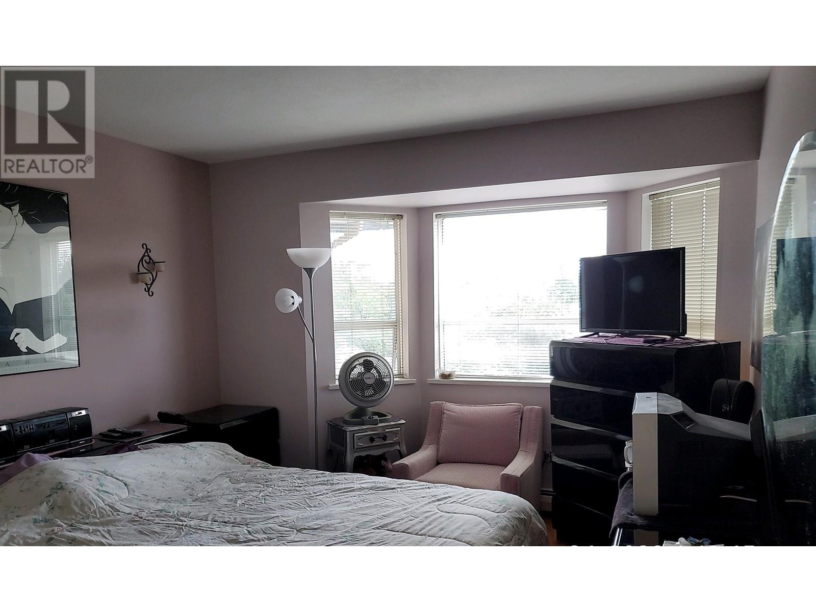 422 22661 Lougheed Highway, Maple Ridge, British Columbia  V2X 2V4 - Photo 9 - R2862550