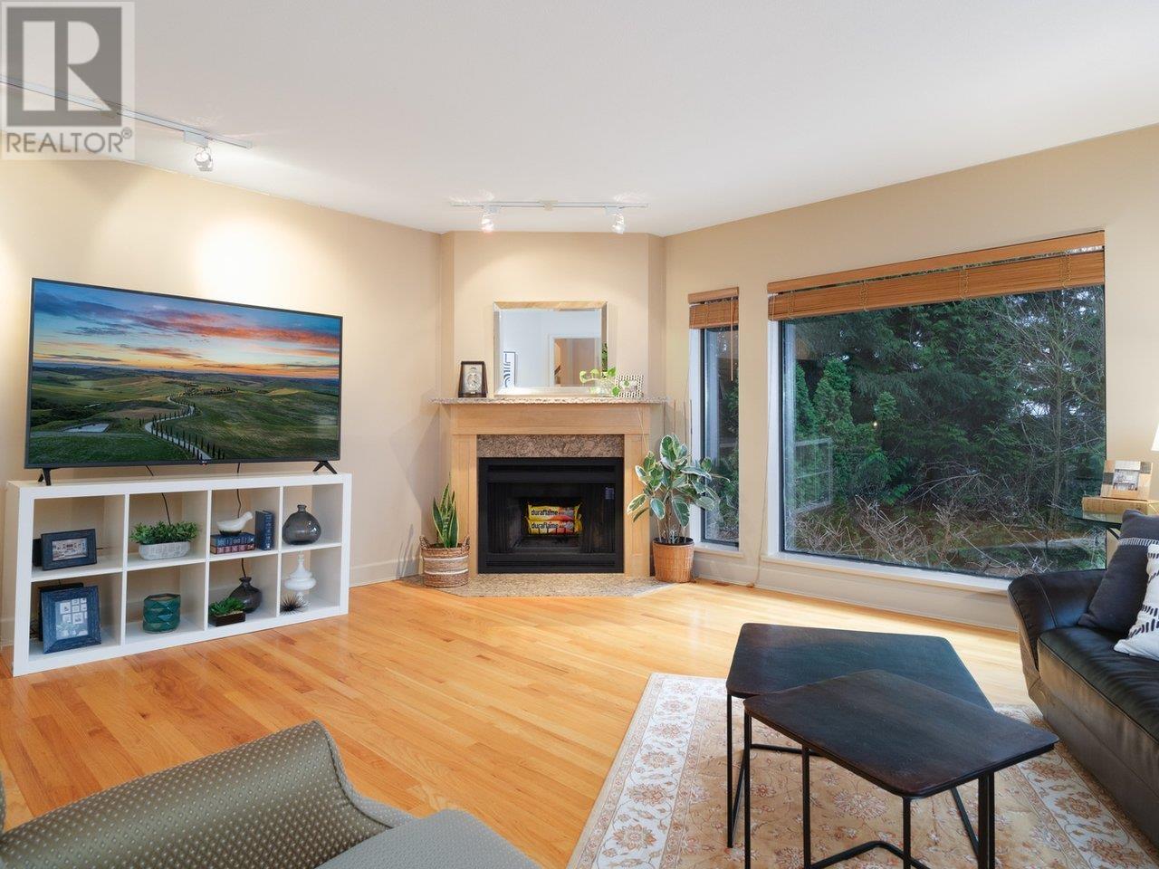 5615 Eagle Court, North Vancouver, British Columbia  V7R 4V4 - Photo 12 - R2862488