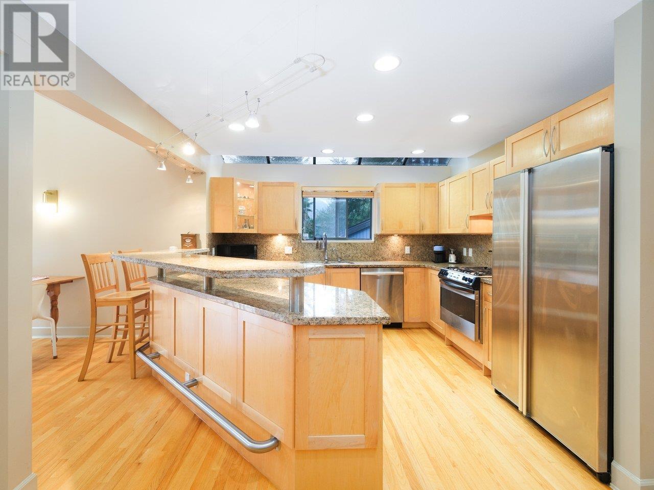 5615 Eagle Court, North Vancouver, British Columbia  V7R 4V4 - Photo 14 - R2862488