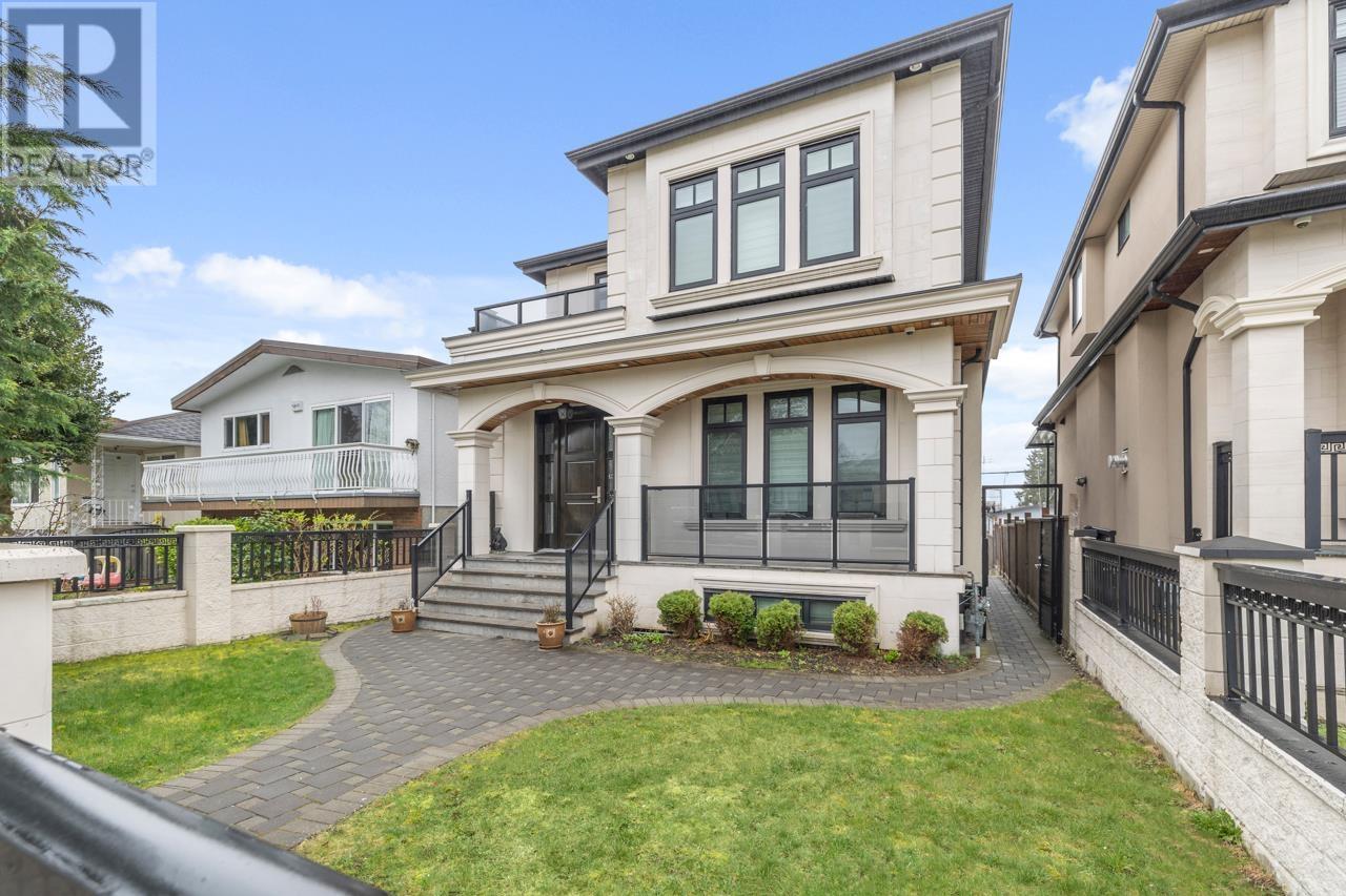 5829 Fleming Street, Vancouver, British Columbia  V5P 3G4 - Photo 2 - R2862543
