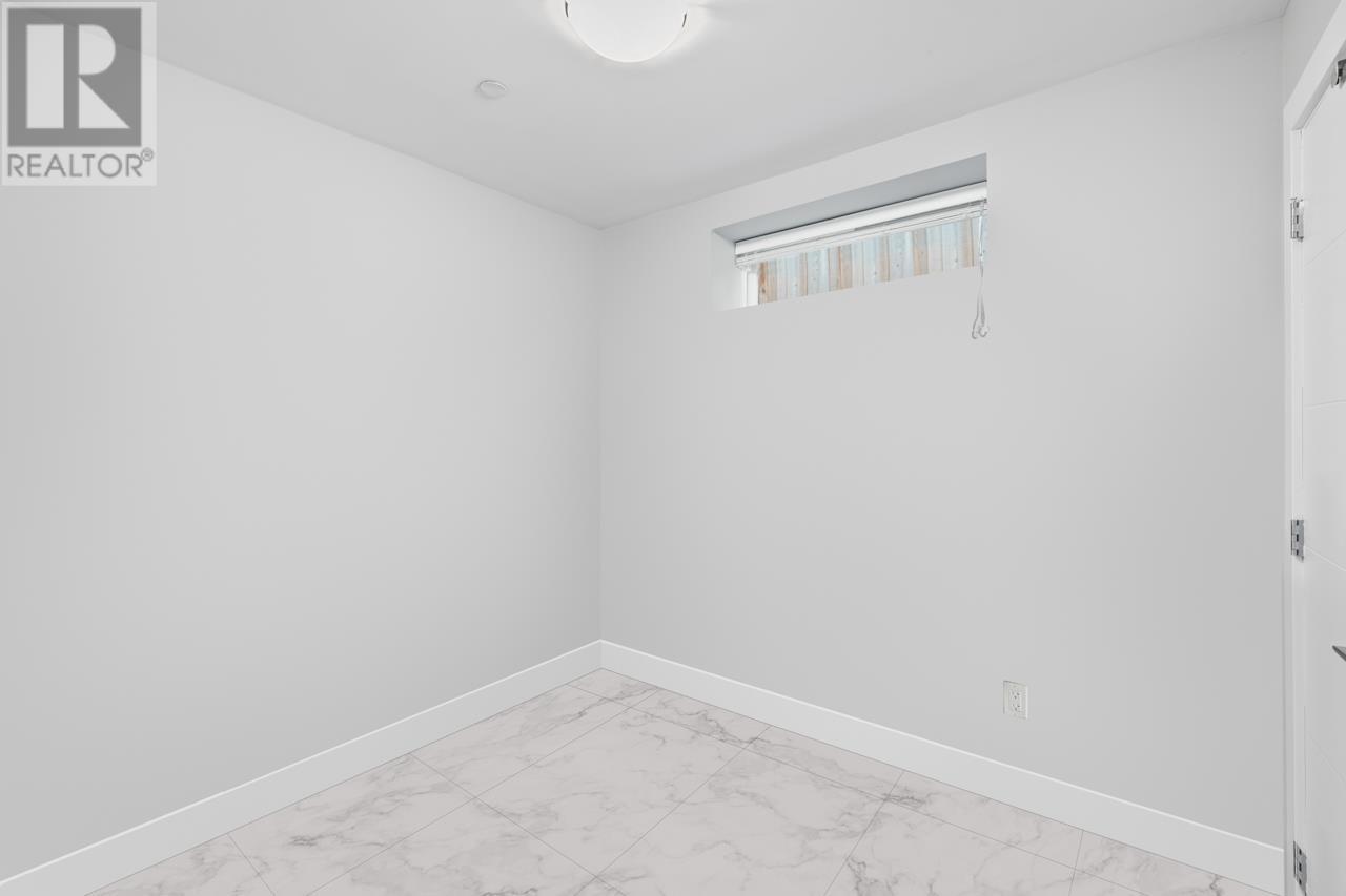 5829 Fleming Street, Vancouver, British Columbia  V5P 3G4 - Photo 32 - R2862543