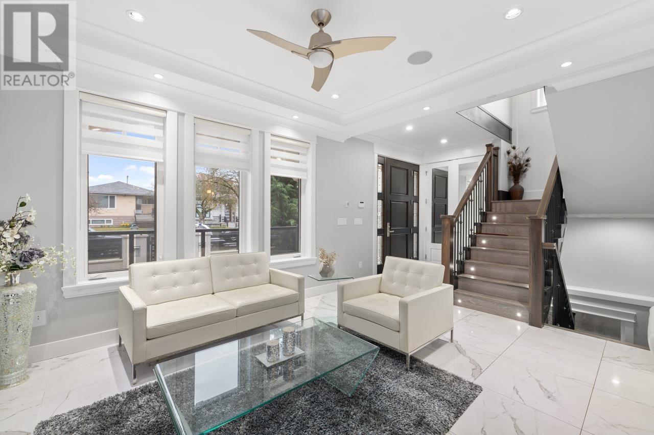 5829 Fleming Street, Vancouver, British Columbia  V5P 3G4 - Photo 4 - R2862543