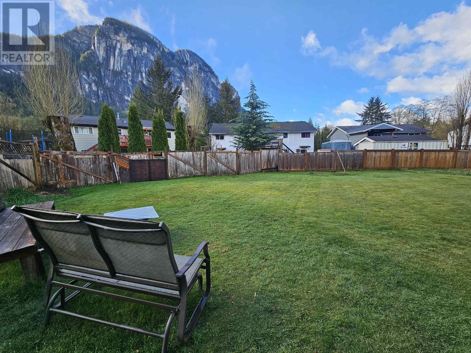 1802 Garden Place, Squamish, British Columbia  V8B 0X5 - Photo 17 - R2862552