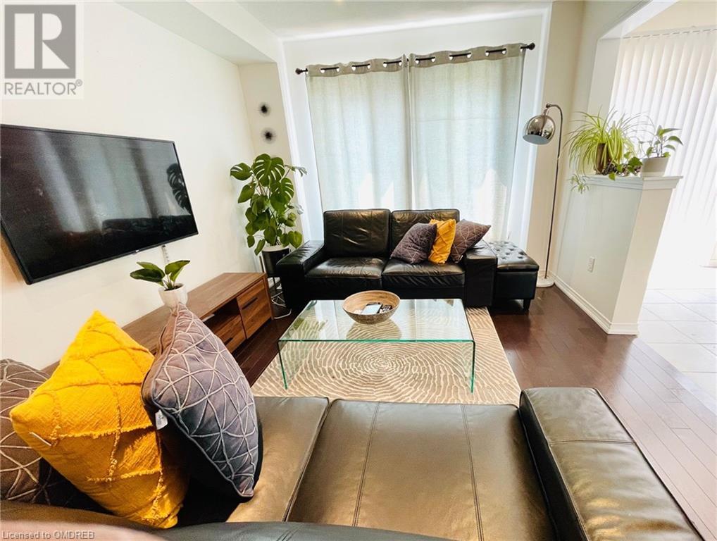4 Avedisian Street, Brantford, Ontario  N3T 0G8 - Photo 6 - 40560253