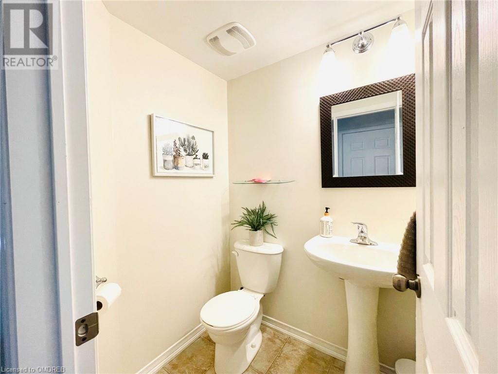 4 Avedisian Street, Brantford, Ontario  N3T 0G8 - Photo 9 - 40560253