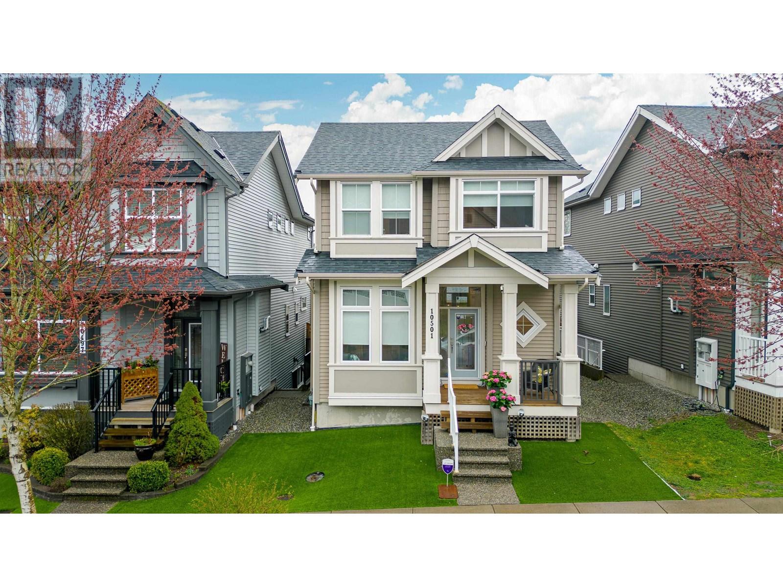 10501 Robertson Street, Maple Ridge, British Columbia  V2W 0H8 - Photo 2 - R2862542