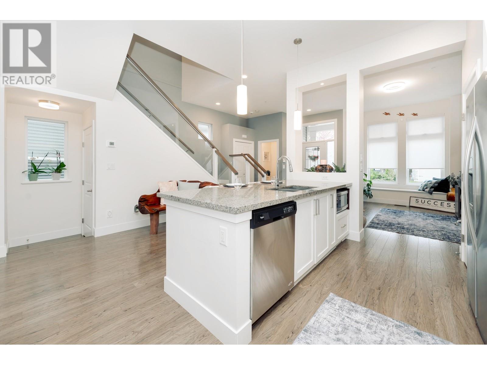 10501 Robertson Street, Maple Ridge, British Columbia  V2W 0H8 - Photo 12 - R2862542