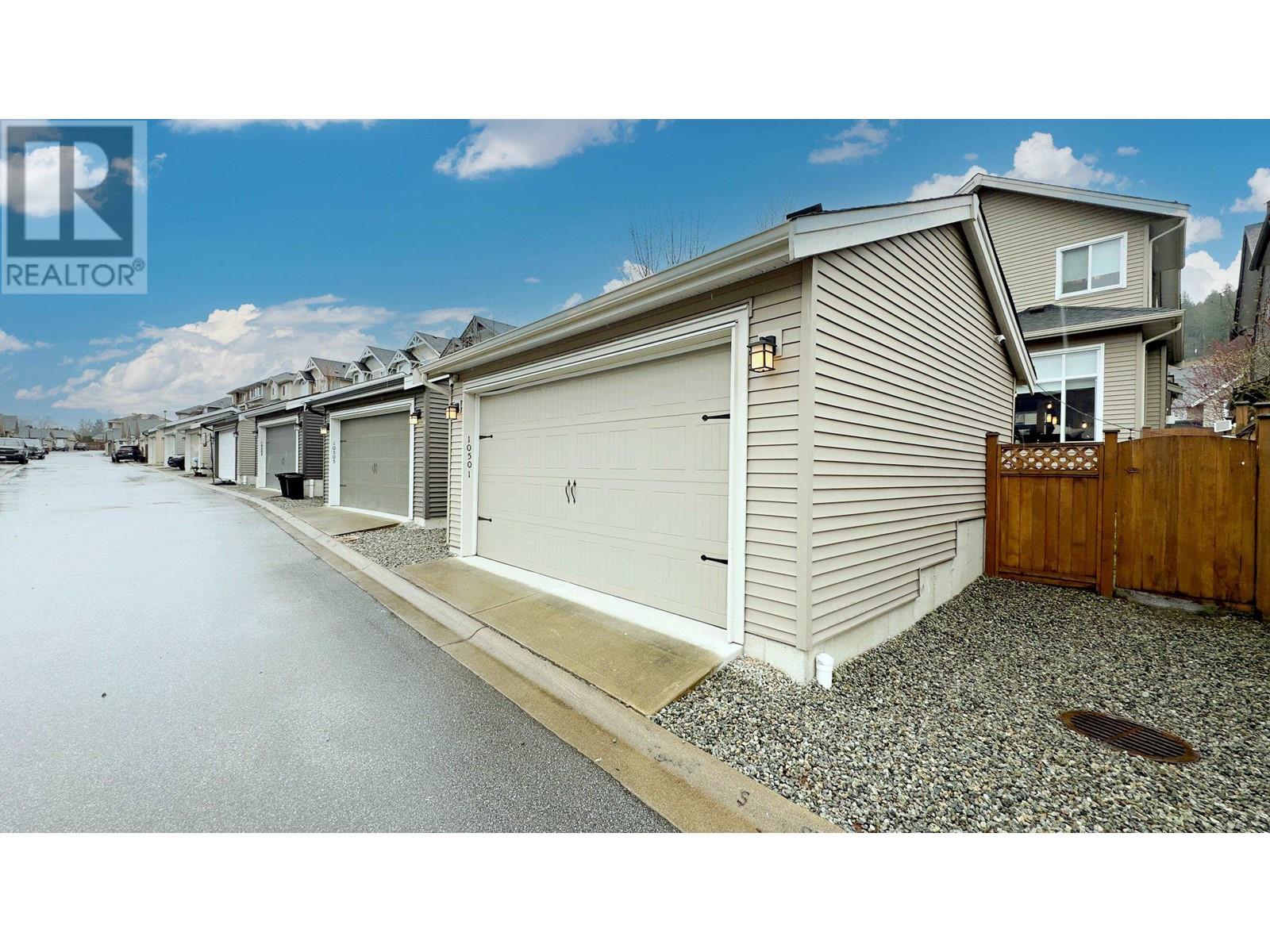 10501 Robertson Street, Maple Ridge, British Columbia  V2W 0H8 - Photo 34 - R2862542