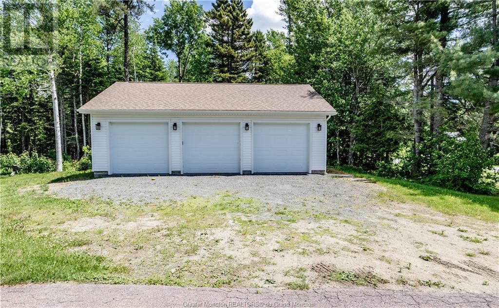 419 Saint Olivier, Saint-Louis-De-Kent, New Brunswick  E4X 1Z5 - Photo 3 - M158191