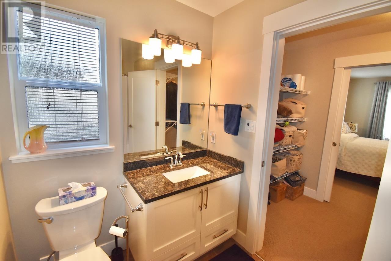 1047 Woodsworth Road, Gibsons, British Columbia  V0N 1V7 - Photo 16 - R2862595