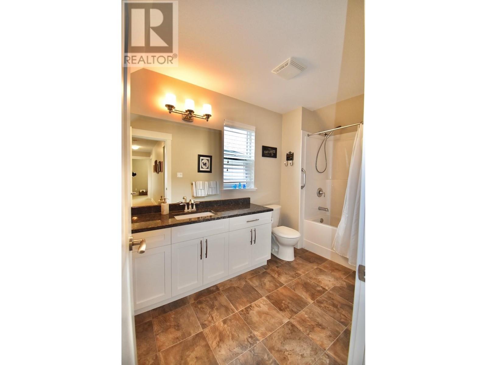1047 Woodsworth Road, Gibsons, British Columbia  V0N 1V7 - Photo 21 - R2862595