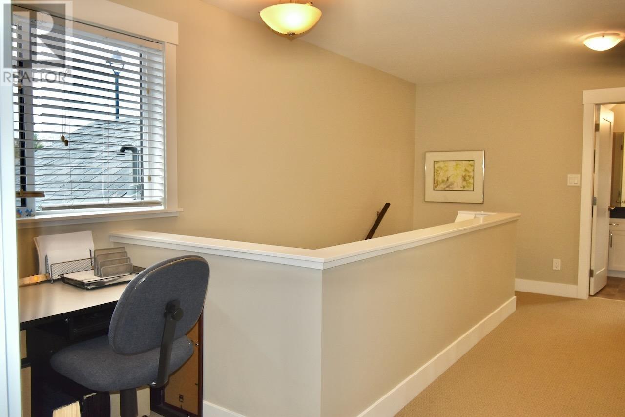 1047 Woodsworth Road, Gibsons, British Columbia  V0N 1V7 - Photo 22 - R2862595