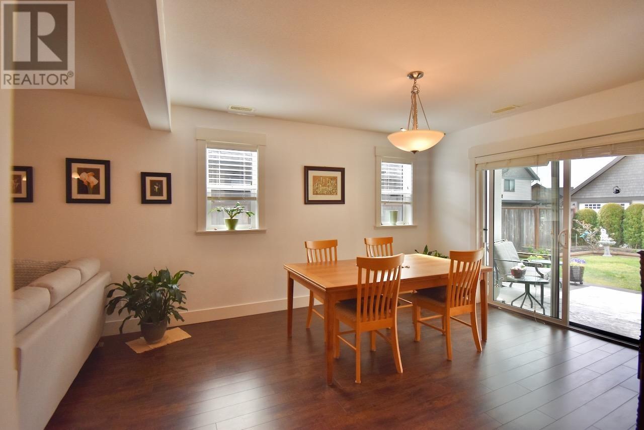 1047 Woodsworth Road, Gibsons, British Columbia  V0N 1V7 - Photo 9 - R2862595