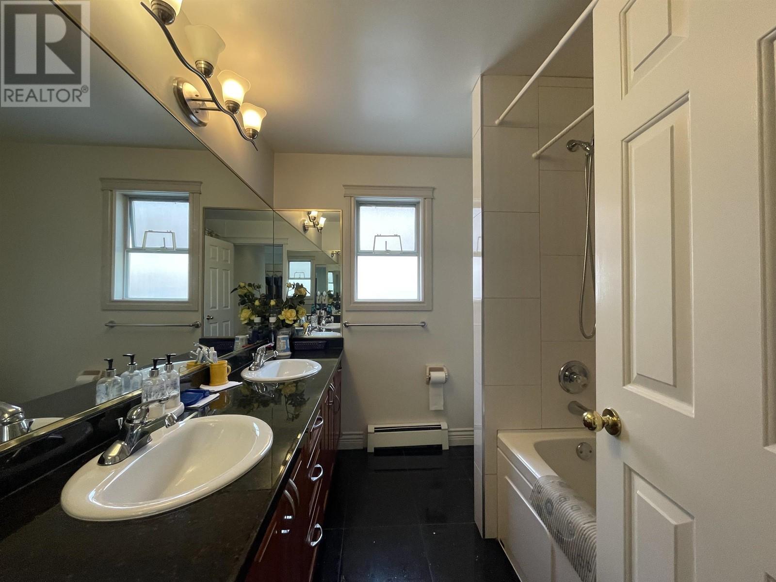 6169 Lochdale Street, Burnaby, British Columbia  V5B 2M6 - Photo 20 - R2862617