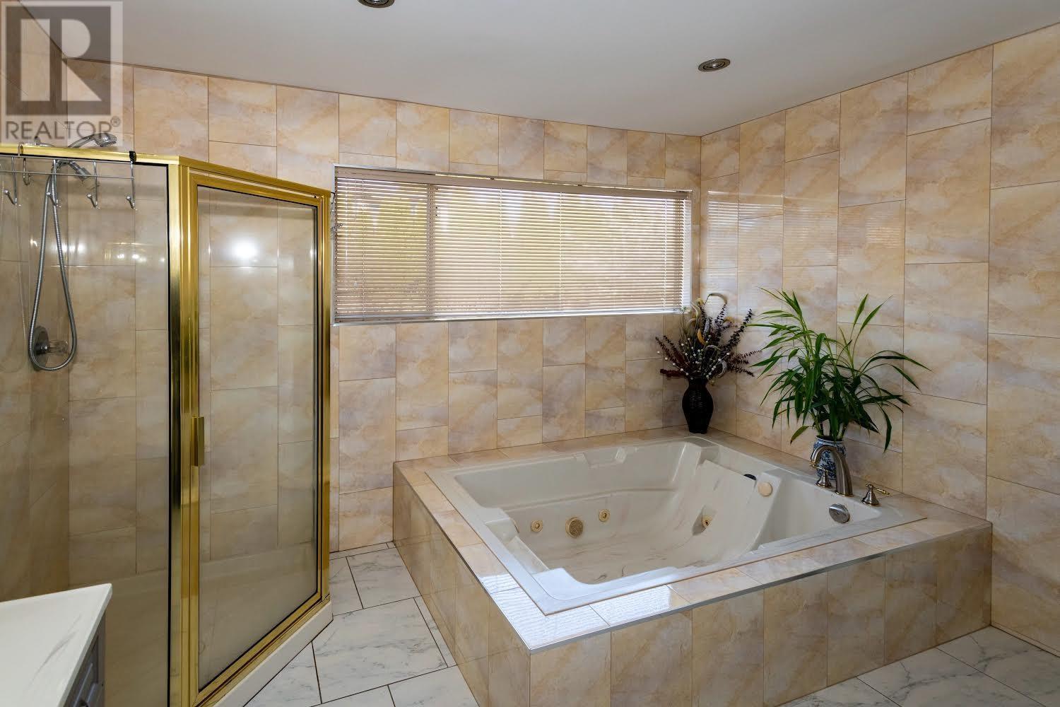 6169 Lochdale Street, Burnaby, British Columbia  V5B 2M6 - Photo 21 - R2862617